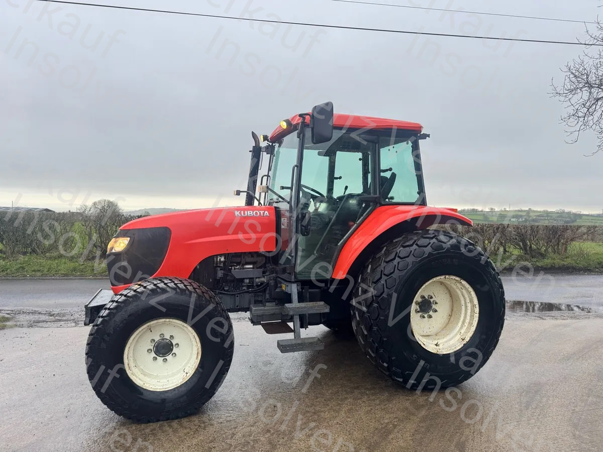 Kubota M108S